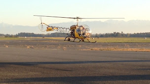 Photo n°3 de Helicoptere PAU à Sauvagnon ()
