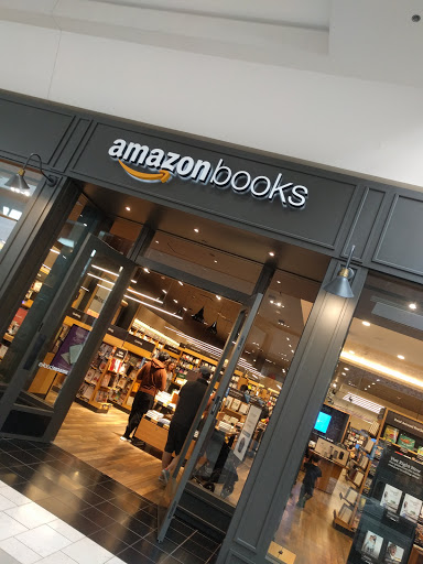 Book Store «Amazon Books», reviews and photos, 9585 SW Washington Square Rd, Portland, OR 97223, USA