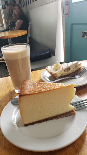 Cafe «Toy Boat Dessert Cafe», reviews and photos, 401 Clement St, San Francisco, CA 94118, USA