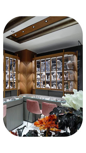 Νίκης 12 &, Μητροπόλεως 6, Αθήνα 105 63