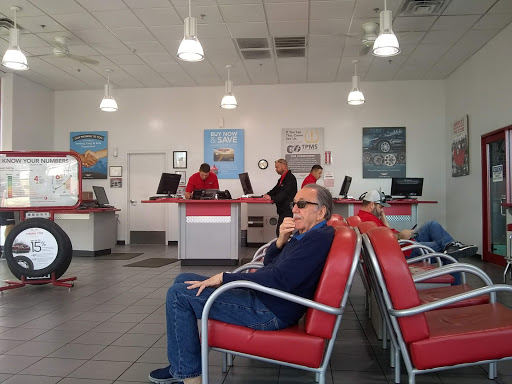 Tire Shop «Discount Tire», reviews and photos, 1901 Dallas Pkwy, Plano, TX 75093, USA