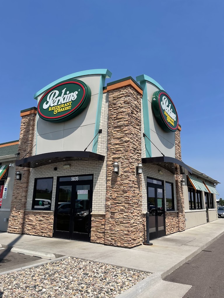 Perkins Restaurant & Bakery 57110