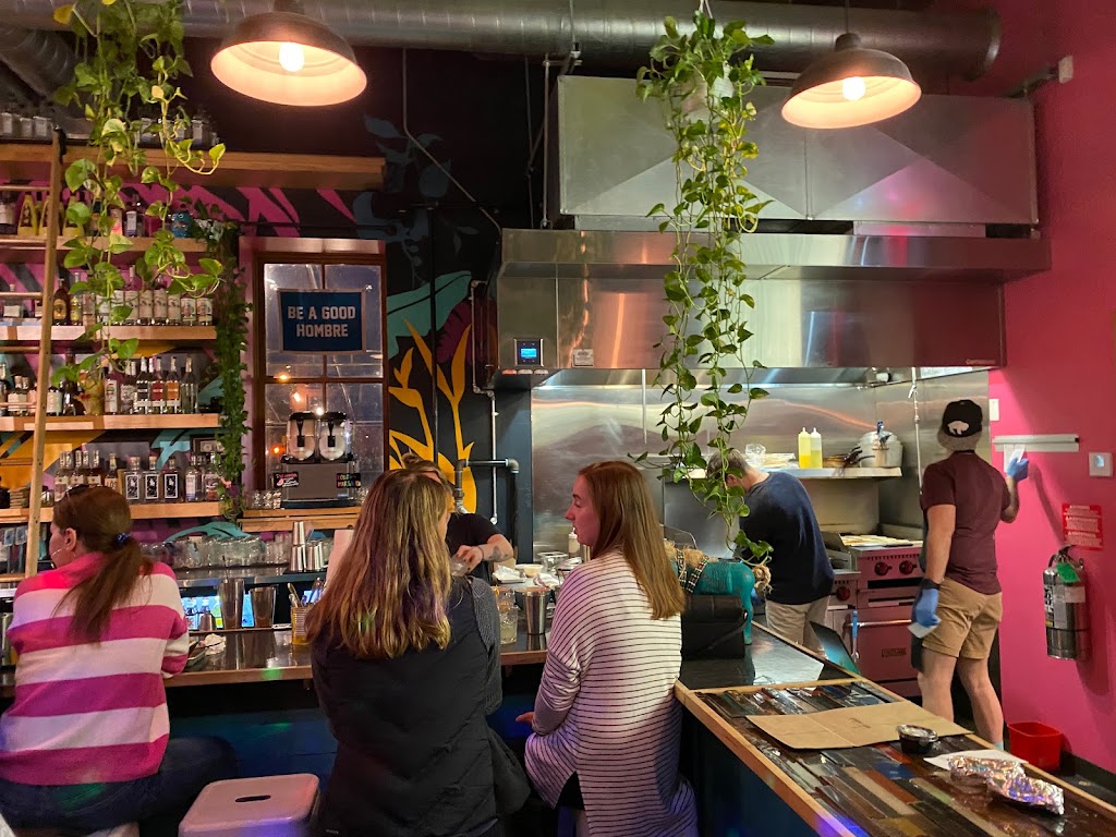 Hombre y Lobo | Tacos + Tequila 14203