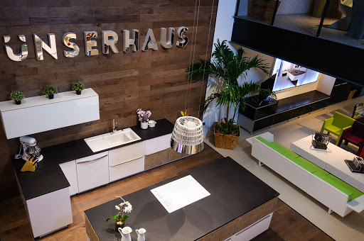 Unserhaus | Cocinas & Carpinteria de Lujo