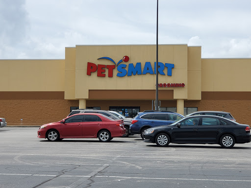 Pet Supply Store «PetSmart», reviews and photos, 2130 Gunbarrel Rd, Chattanooga, TN 37421, USA