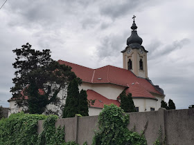 Kiskunlacházi Szent Mihály-templom