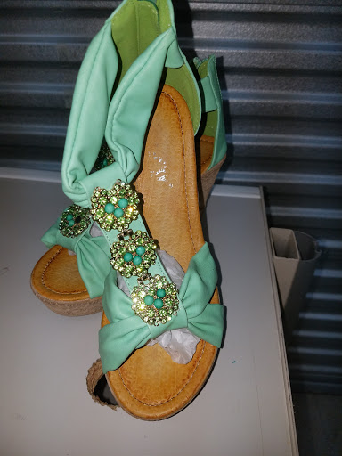 Flea Market «Revelation Marketplace», reviews and photos, 27455 S Dixie Hwy, Homestead, FL 33032, USA