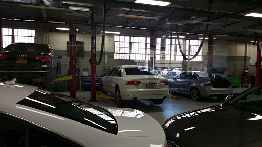 Audi Dealer «Town Audi», reviews and photos, 400 South Dean Street, Englewood, NJ 07631, USA