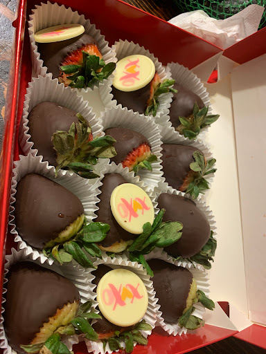 Gift Shop «Edible Arrangements», reviews and photos, 13980 W Bell Rd STE 18, Surprise, AZ 85374, USA