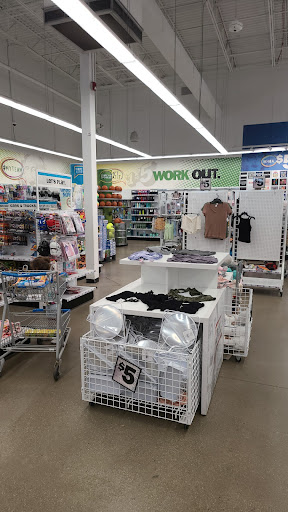 Variety Store «Five Below», reviews and photos, 3140 Fairlane Dr, Allen Park, MI 48101, USA