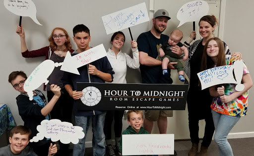 Amusement Center «Hour to Midnight - Room Escape Games», reviews and photos, 11525 NE Halsey St, Portland, OR 97220, USA