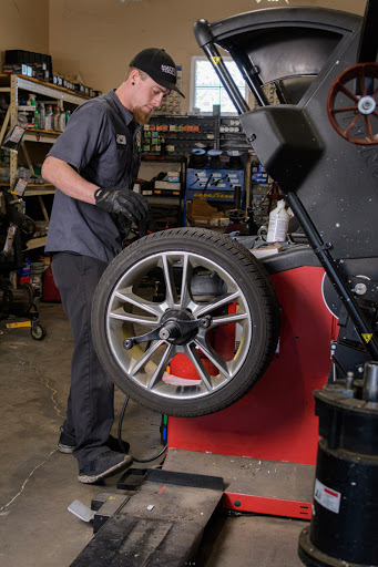 Auto Repair Shop «C & R Tire - Anthem», reviews and photos, 42215 N Vision Way, Phoenix, AZ 85086, USA