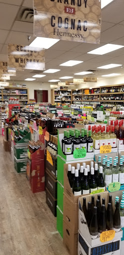 Liquor Store «Popular Wines and Spirits», reviews and photos, 738 U.S. 9, Fishkill, NY 12524, USA