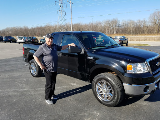Used Car Dealer «Specialty Auto Sales & Service», reviews and photos, 2468 Deerfield Ln E, Suamico, WI 54173, USA