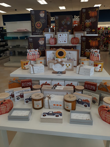 Department Store «Marshalls», reviews and photos, 2310 Monument Blvd, Pleasant Hill, CA 94523, USA