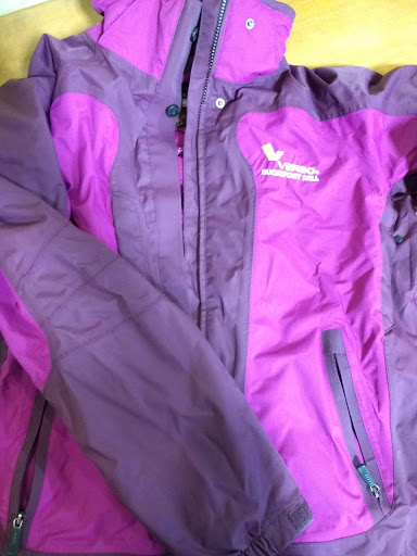 Thrift Store «Goodwill Buy the Pound Store & Recycling Center», reviews and photos, 34 Hutcherson Dr, Gorham, ME 04038, USA