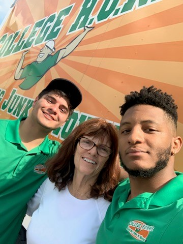 Moving Company «College Hunks Hauling Junk and Moving», reviews and photos, 6900 Philips Hwy #38, Jacksonville, FL 32216, USA