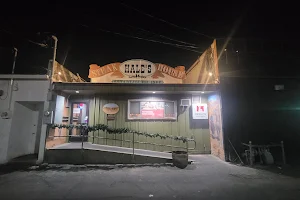 Hale's Tavern image