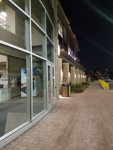 Gym «Life Time Athletic», reviews and photos, 750 Zeckendorf Blvd, Garden City, NY 11530, USA