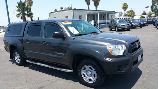 Used Car Dealer «5 Star Auto», reviews and photos, 602 N Harbor Blvd, Santa Ana, CA 92703, USA