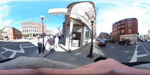 Liquor Store «Hanover Wine & Spirits», reviews and photos, 363 Hanover St, Boston, MA 02113, USA