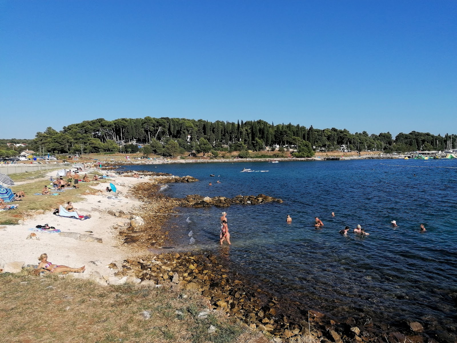Photo de Porton Biondi beach avec un niveau de propreté de très propre