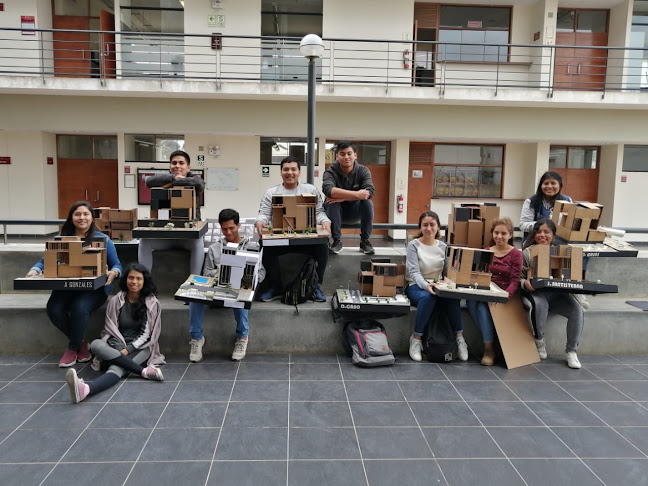 Opiniones de Facultad de Ingieneria y Arquitectura en Chiclayo - Arquitecto