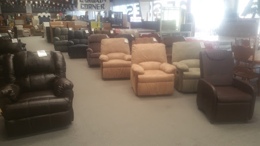 Furniture Store «Furniture & Mattress Discounters», reviews and photos, 424 W Memorial Dr, Dallas, GA 30132, USA