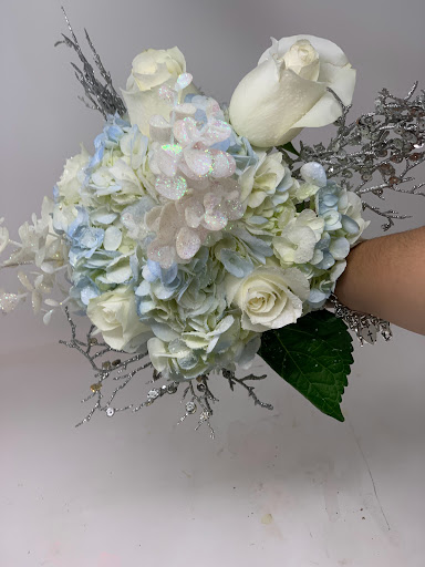 Florist «Pretty Petals Floral Boutique», reviews and photos, 2932 Hillcrest Dr, San Antonio, TX 78201, USA