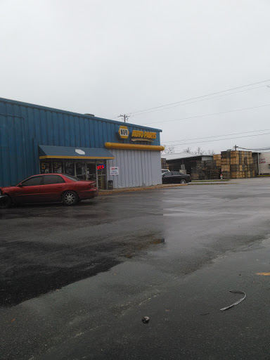 Auto Parts Store «NAPA Auto Parts - Automotive Parts & Equip Comp», reviews and photos, 406 E Hill Ave, Valdosta, GA 31601, USA