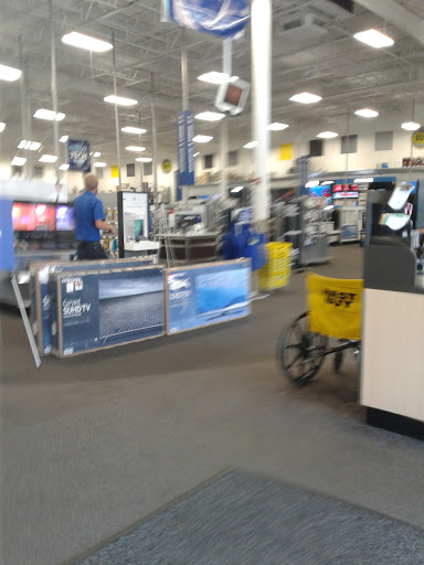 Electronics Store «Best Buy», reviews and photos, 6156 20th St, Vero Beach, FL 32966, USA