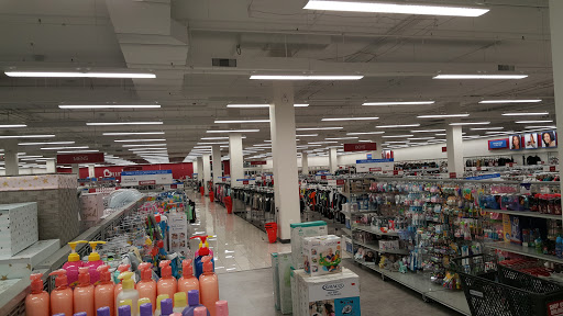 Clothing Store «Burlington Coat Factory», reviews and photos, 4849 Golf Rd, Skokie, IL 60077, USA