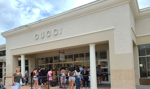 Gucci Outlet