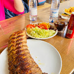 Photo n°1 de l'avis de Nertila.s fait le 14/03/2023 à 08:56 sur le  Viktors Imbiss à Vadena