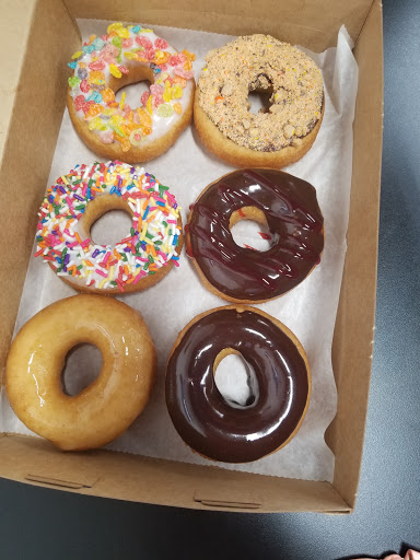 Donut Shop «The Donut Experiment Clearwater Beach», reviews and photos, 674 S Gulfview Blvd, Clearwater Beach, FL 33767, USA