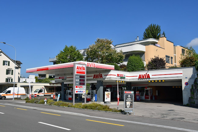 Rezensionen über Avia Tankstelle in Freienbach - Tankstelle