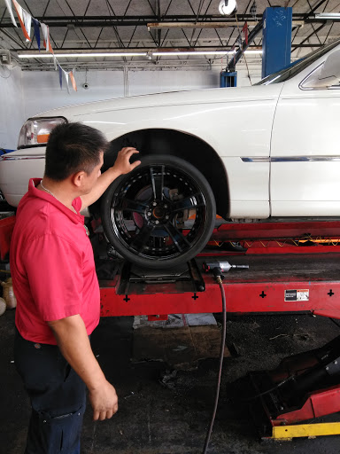 Auto Repair Shop «American Tire and Auto Center», reviews and photos, 7777 W Sunrise Blvd, Plantation, FL 33322, USA