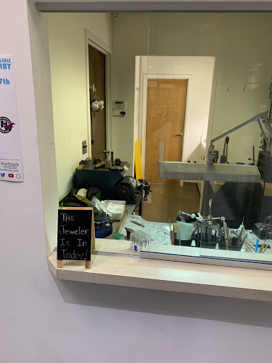 Jeweler «Drummonds Jewelers», reviews and photos, 2101 Executive Dr, Hampton, VA 23666, USA