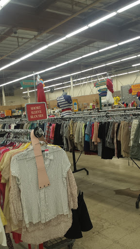 Thrift Store «Thrift Town», reviews and photos, 3645 San Pablo Dam Rd, El Sobrante, CA 94803, USA