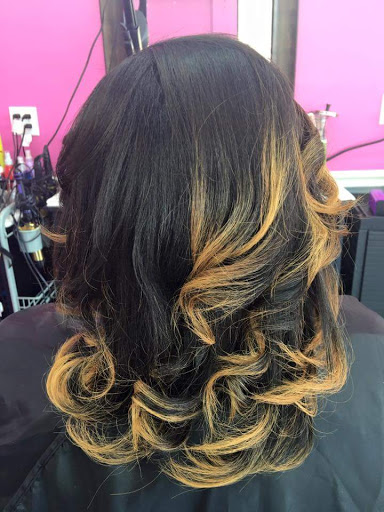 Hair Salon «Dominican Divas Beauty Salon», reviews and photos, 2074 Old Norcross Rd a, Lawrenceville, GA 30044, USA