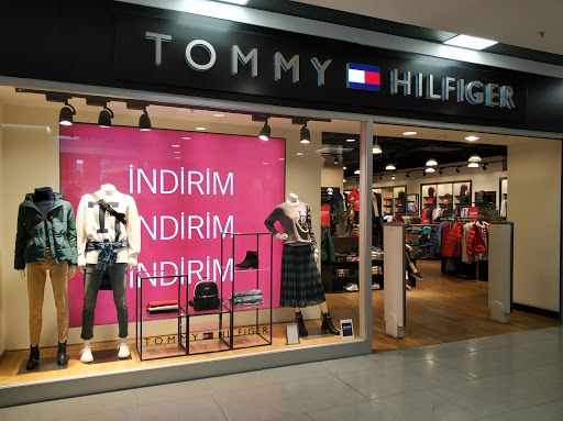 tommy hilfiger store near me