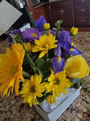 Florist «Neffsville Flower Shoppe», reviews and photos, 2700 Lititz Pike, Lancaster, PA 17601, USA