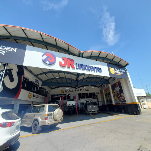 Opiniones de JR DISTRIBUIDORA Lubricantes Y Repuestos Automotriz en Machala - Gasolinera