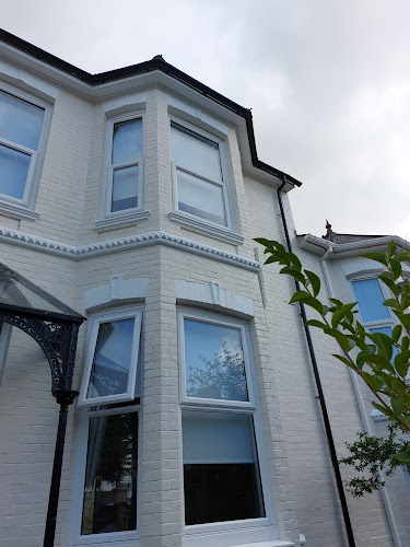 2 Tone Decorating - painter and decorators plymouth - Plymouth