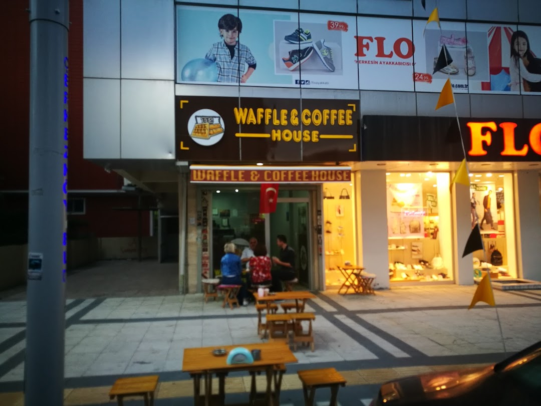 TTS waffle & coffee house