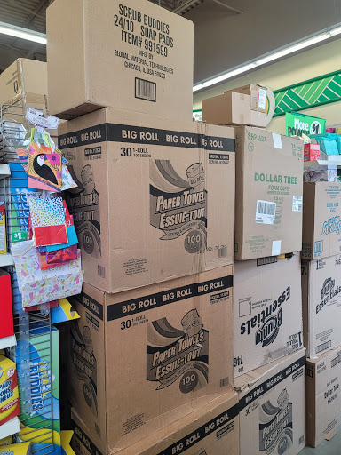 Dollar Store «Dollar Tree», reviews and photos, 806 Pelham Pkwy #4, Pelham, NY 10803, USA