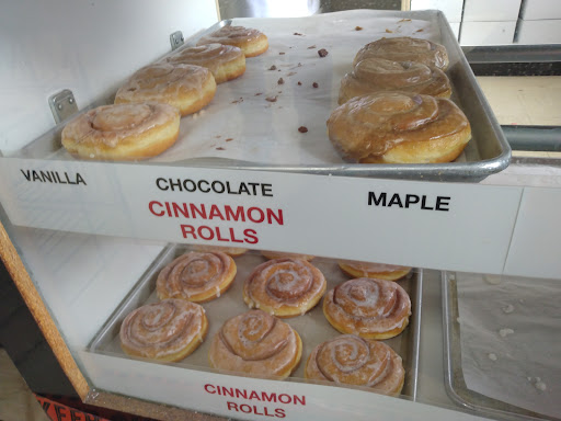 Donut Shop «Apple Fritter Donut Shop», reviews and photos, 741 E 9 Mile Rd, Ferndale, MI 48220, USA