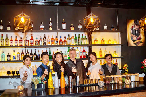 Movers and Shakers - Neighborhood Cocktail Bar Saigon