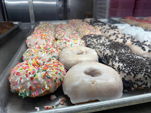 Donut Shop «Stevenson Donuts & Bakery», reviews and photos, 25814 Hemingway Ave, Stevenson Ranch, CA 91381, USA