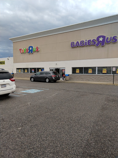 Shopping Mall «Lynnhaven North Shopping Center», reviews and photos, 2720 N Mall Dr, Virginia Beach, VA 23452, USA